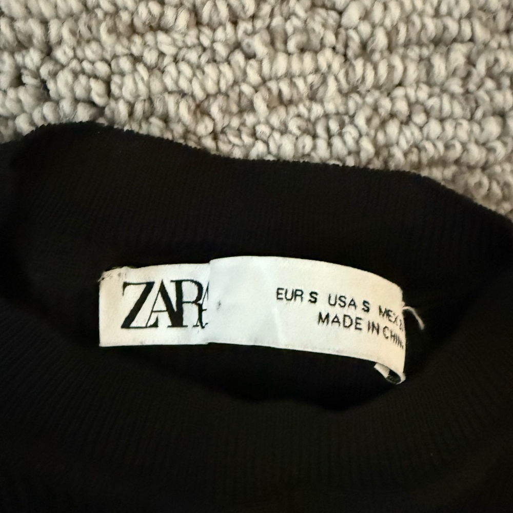 Zara Black Ribbed Knit Top with Shoulder Cutouts - Size S - Picture 3 of 3